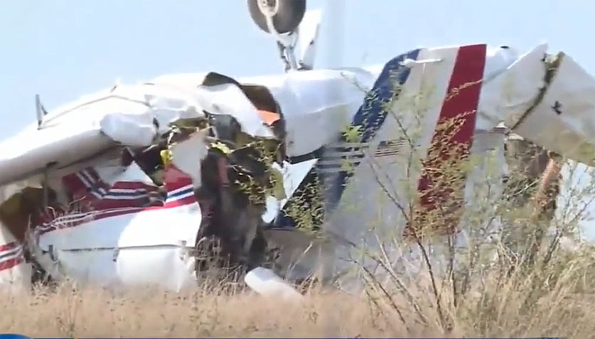 텍사스에서 비행기 추락, 21세 여성과 그녀의 부모 사망