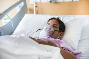코로나19 입원 급증으로 미주리 주 병원들, 인공 호흡기 부족