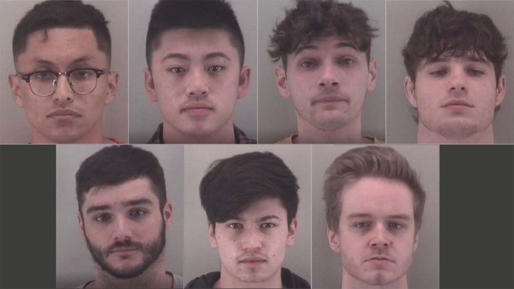 신입생 괴롭힘으로 기소된 11명의 버지니아 커먼웰스 대학생들