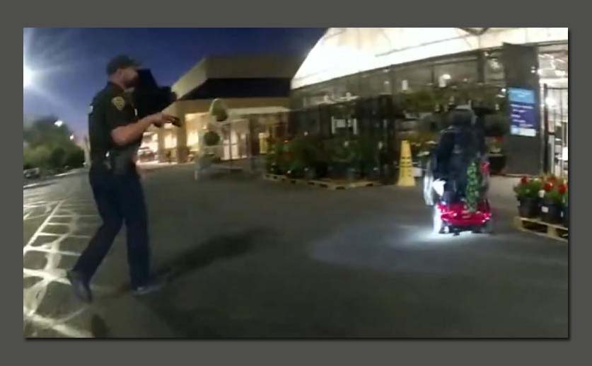애리조나 주의 투손 경찰, 휠체어 탄 남성 총으로 쏜 후 해고당해