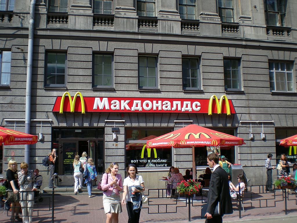 맥도날드, 러시아의 모든 식당 폐쇄