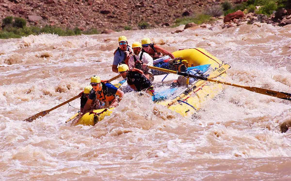 콜로라도 강 래프팅(Colorado River Rafting)