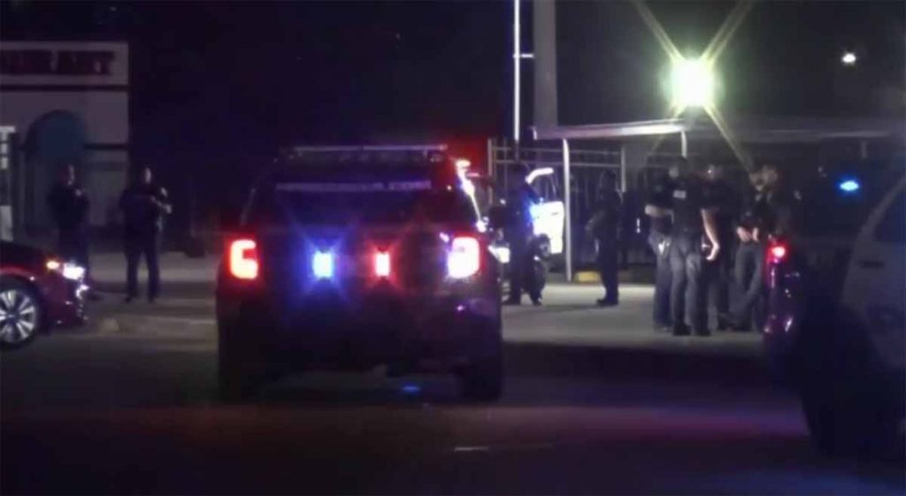 텍사스 주 휴스턴 나이트클럽 총격으로 6명 부상