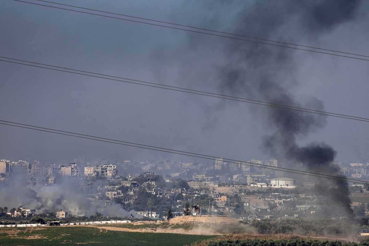 이스라엘군, 밤새 수백 개의 하마스 목표물 공격